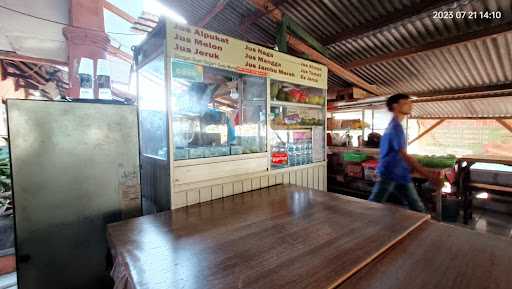 Nasi Uduk Apih 7