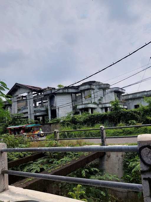 Bakso Rumah Hantu Darmo 3