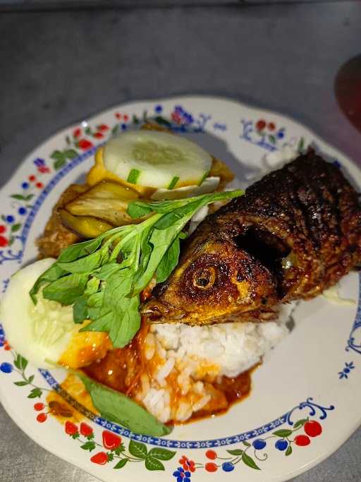 Chitar Ayam Bakar 1