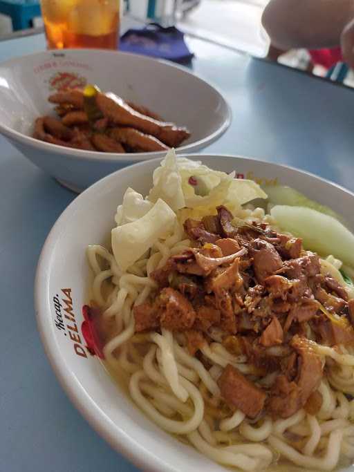 Depot Mie Ayam P. Wandi 4