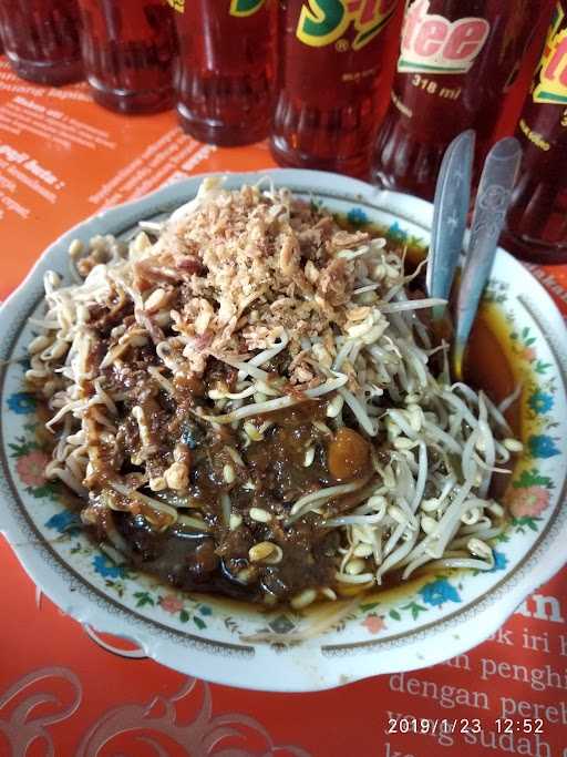 Lontong Balap & Sate Kerang Pak Budi 7