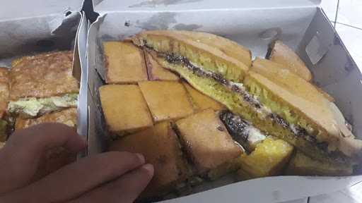 Martabak Terang Bulan Mak Nyuss 3