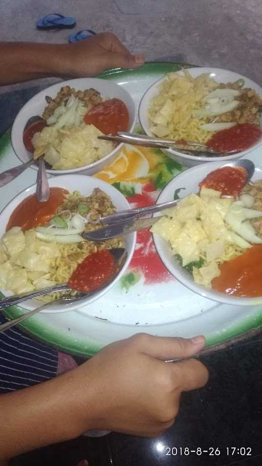 Mie Ayam Ceker Syantik Karangpoh 2