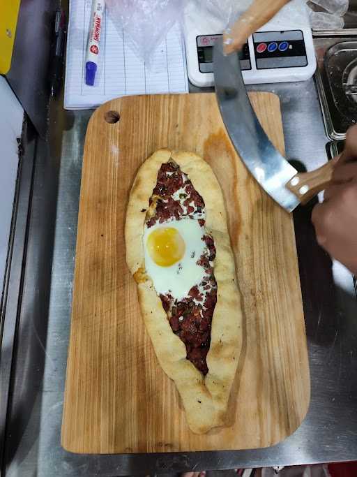 Pide Turkish Pizza Surabaya 7