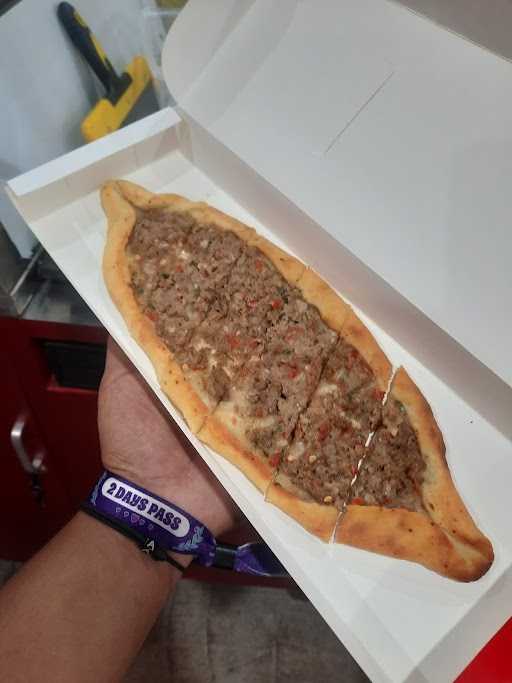 Pide Turkish Pizza Surabaya 4