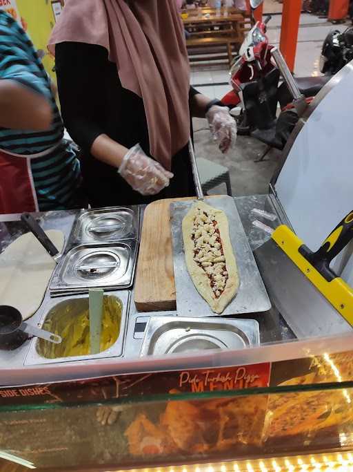 Pide Turkish Pizza Surabaya 5