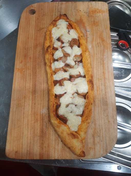 Pide Turkish Pizza Surabaya 3