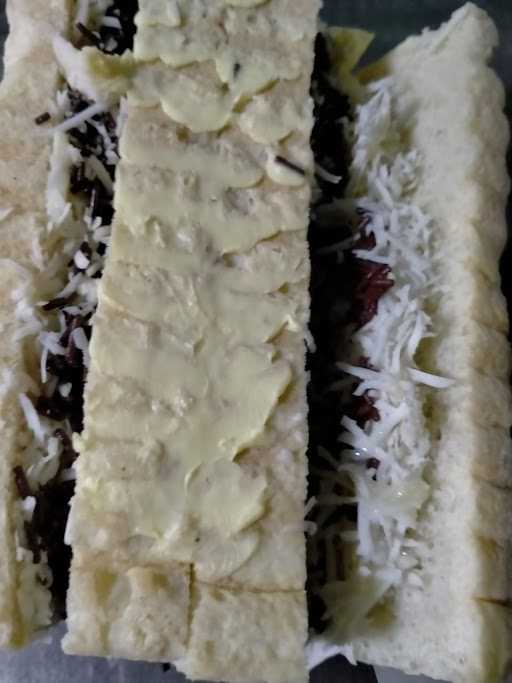 Roti Bakar Daniza 10