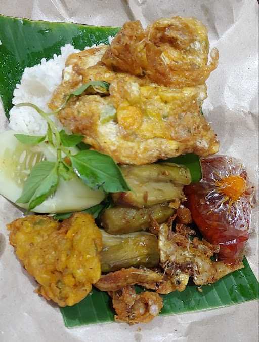 Warung Prima Nasi Uduk & Pecel 2