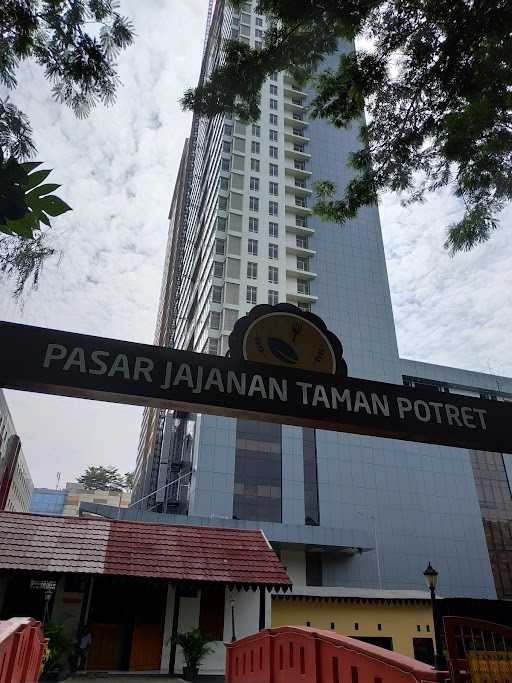 Pasar Jajanan Taman Potret 5