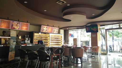 Dunkin' Donuts Mahkota Mas 8