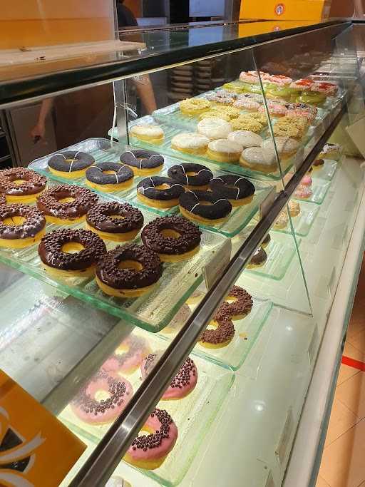 J.Co Donuts & Coffee - Balekota 5