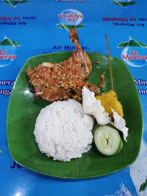 Ayam Gepuk Pak Gembus - Sukasari 8