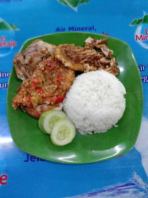 Ayam Gepuk Pak Gembus - Sukasari 7