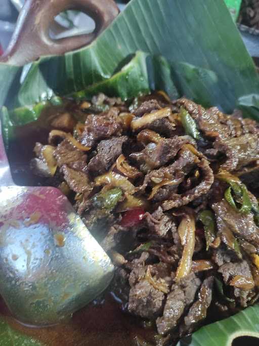 Gudeg Jogja Pawon Ndeso Bu Loly 6