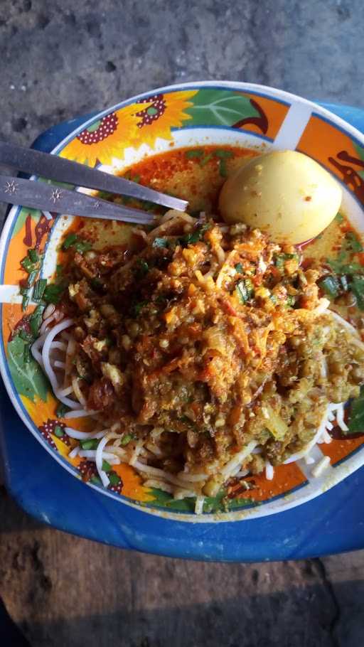 Laksa Tangerang Dekat Rel Kereta 2