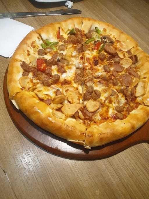 Pizza Hut Restoran 7