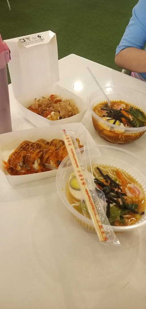 Ramen N' Sushi Box 6