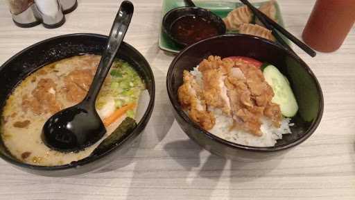 Ramen N' Sushi Box 4