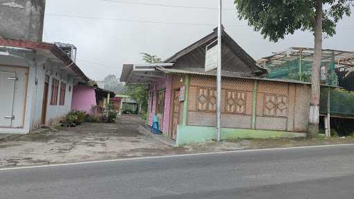 Rumah Makan Padang Bagindo 4