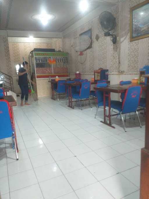 Rumah Makan Padang Bagindo 8