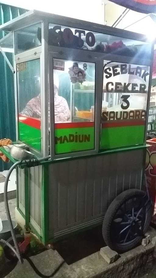 Seblak 3 Saudara 1