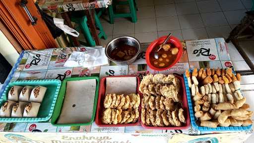 Warung Nasi Kuning Bu Wati 4