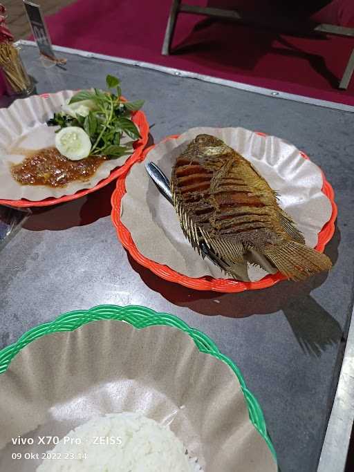 Finabarkah 1.0 Lalapan & Seafood 4