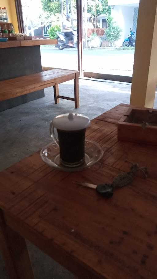 Warkop Halte Kopi 3