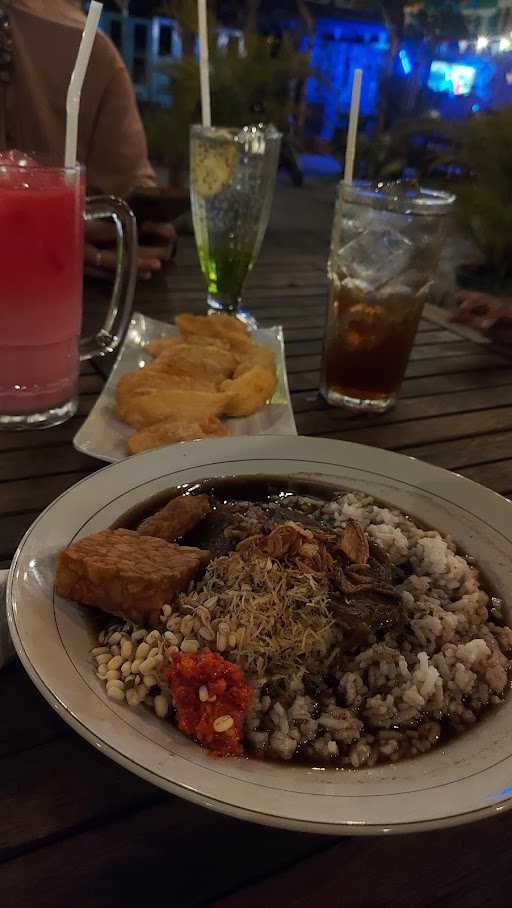 Warung Tepi Kali 6