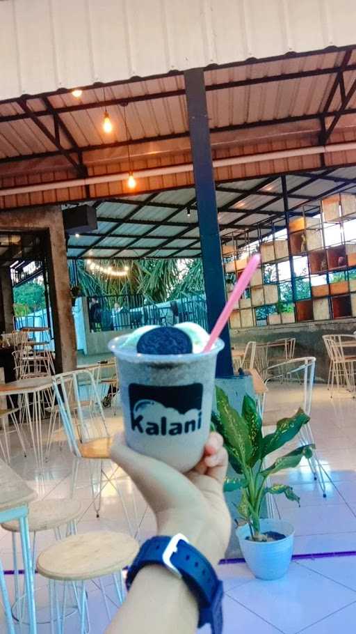 Kalani Cafe 3