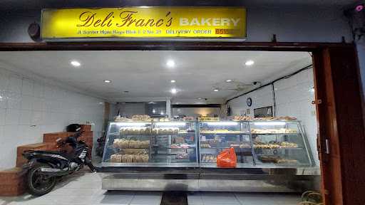 Deli Francs Bakery 8