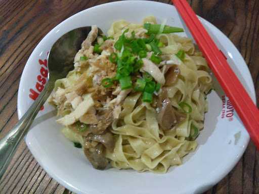 Bakmi Naga Sari 8