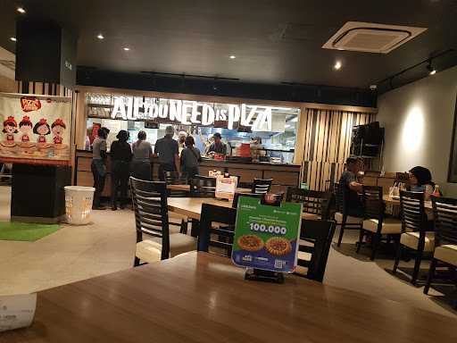 Enggano Pizza Hut 7