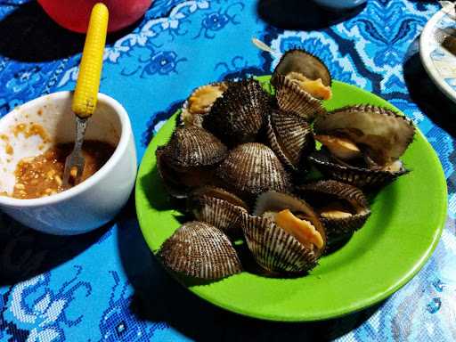 Potre Koneng Seafood 1