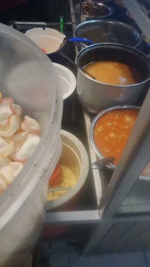 Warung Nasi Uduk 24 Jam Bang Pudin 9