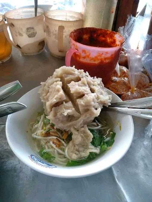 Kedai Bakso Mn Cikumpay 8