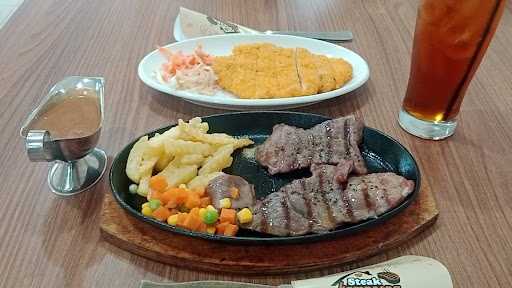 Steak Kampoeng 8