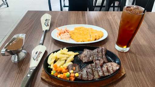 Steak Kampoeng 7