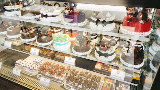 Yak Seng Cakeshop 4