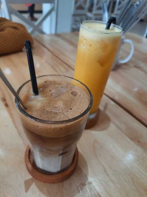 Seoul Cafe (Batu Ix) 8