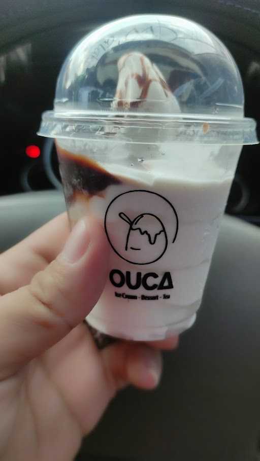 Ouca Ice Cream & Space 9