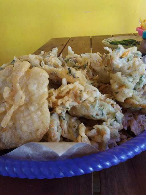 Soto Ayam Simpang Tiga 2