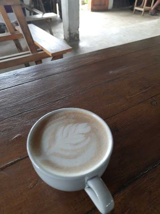 Saung Injuk Coffee And Eatery 5