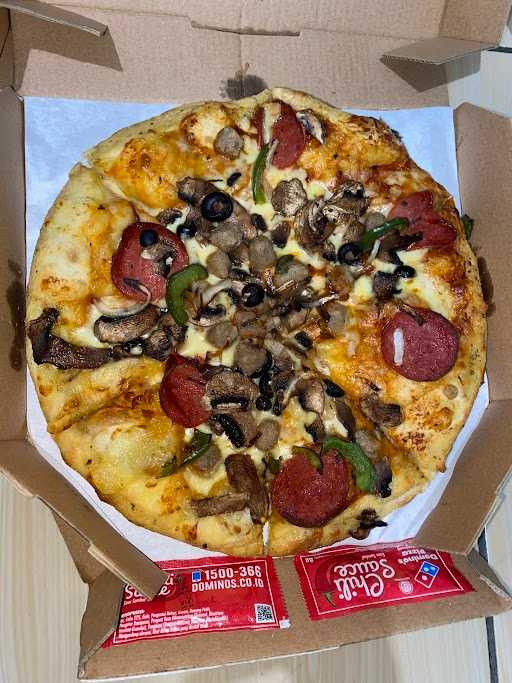 Domino'S Pizza 3