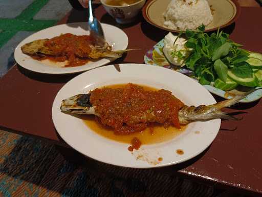 Ayo Makan Pecak Bandeng 4