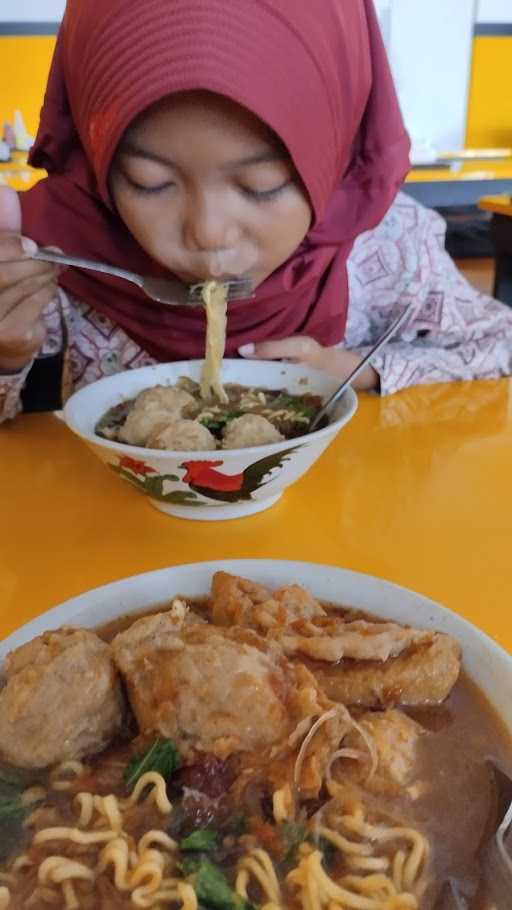 Bakso Pahlawan Kemantran 6