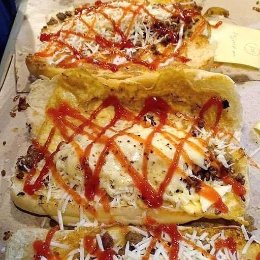 Roti John & Roti Bakar Wak Umay 1