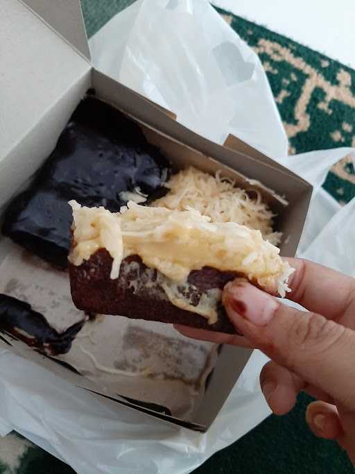 Sentana Brownies Meleleh Unsil 1