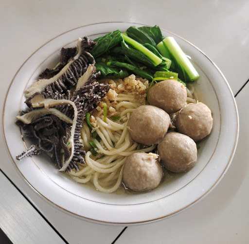 Mie Baso Hepi 9